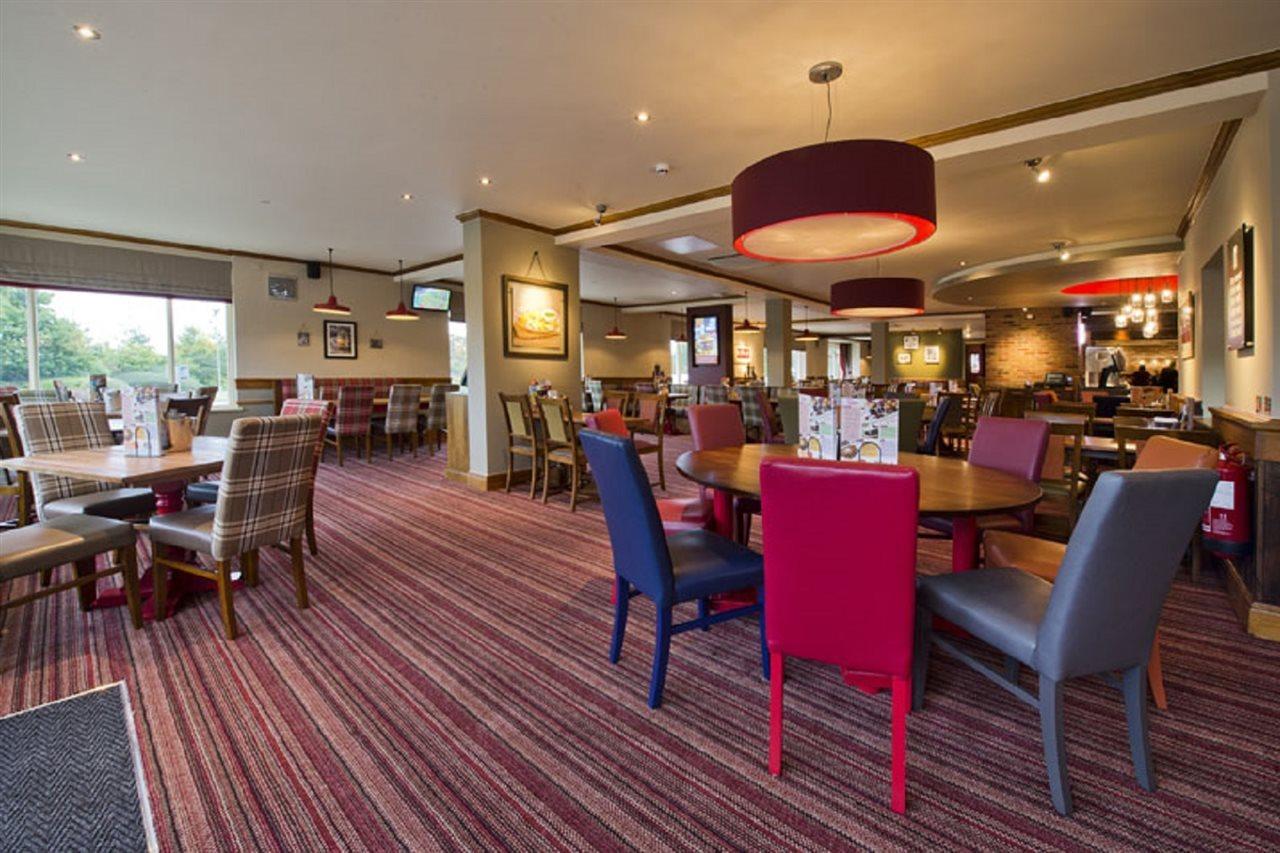 Premier Inn Sheffield/Barnsley Eksteriør bilde
