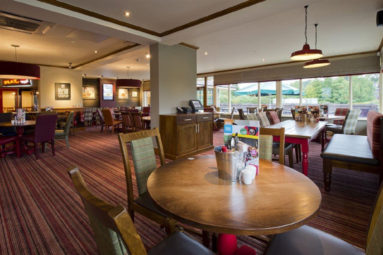 Premier Inn Sheffield/Barnsley Eksteriør bilde