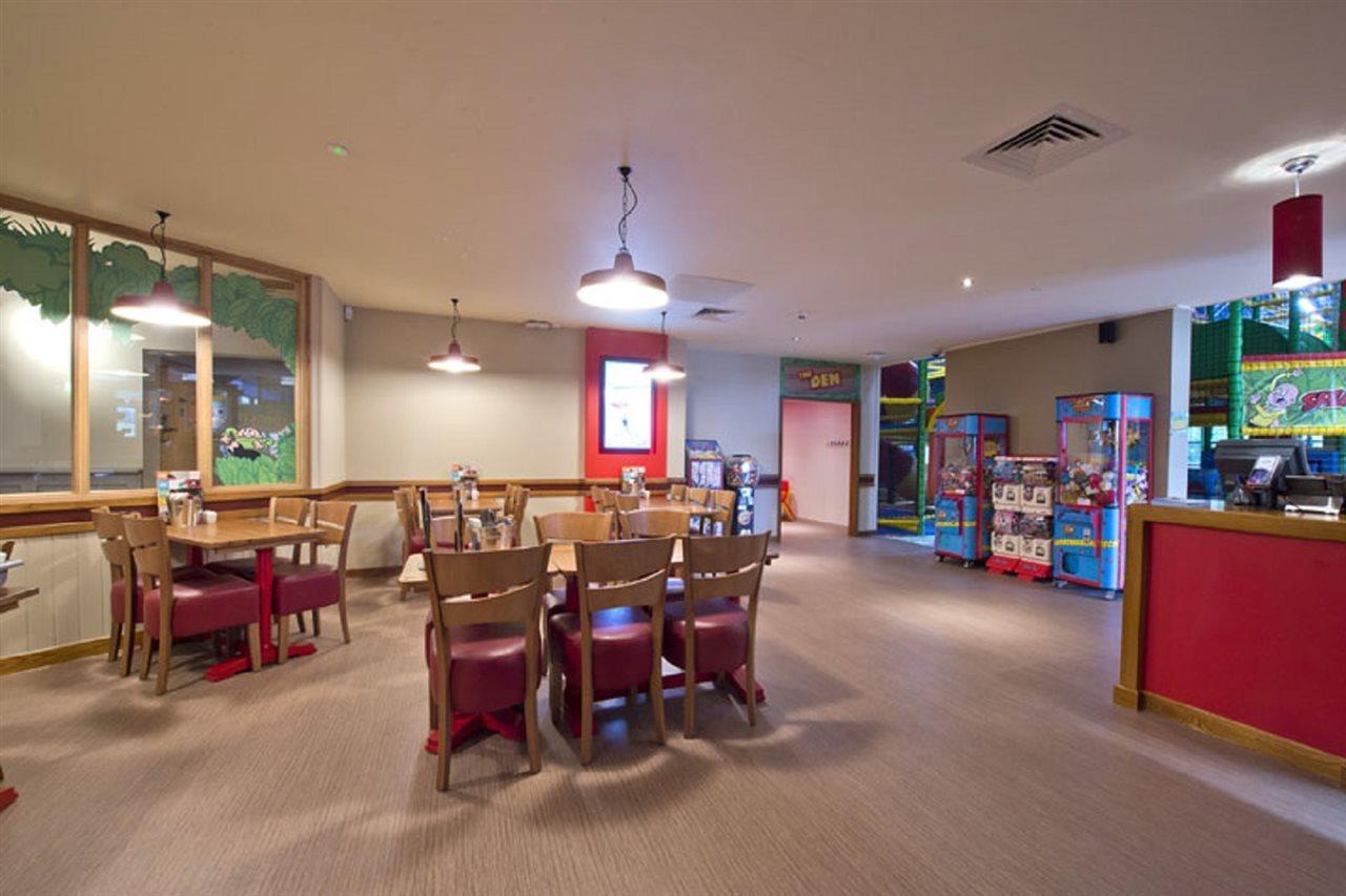 Premier Inn Sheffield/Barnsley Eksteriør bilde