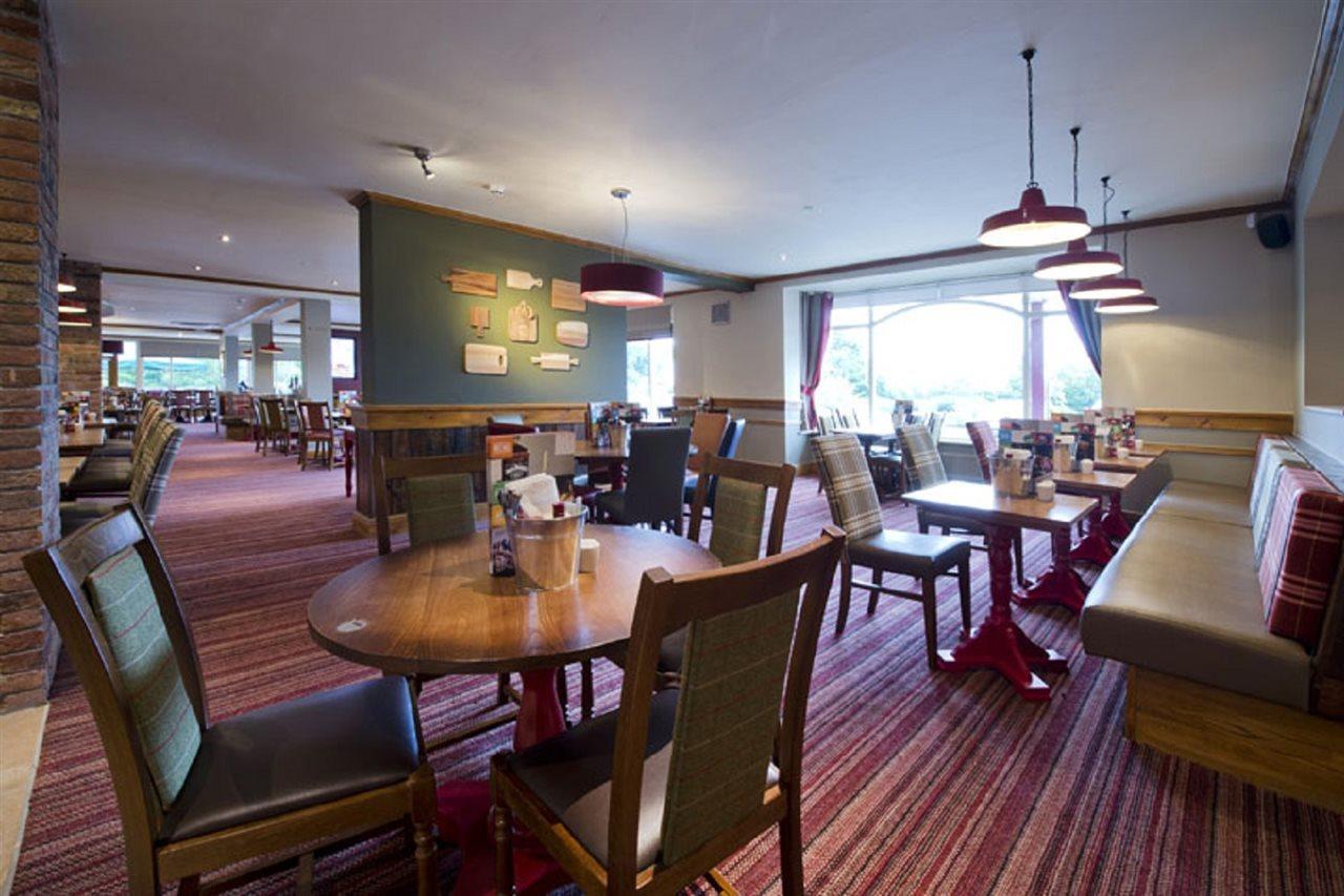 Premier Inn Sheffield/Barnsley Eksteriør bilde