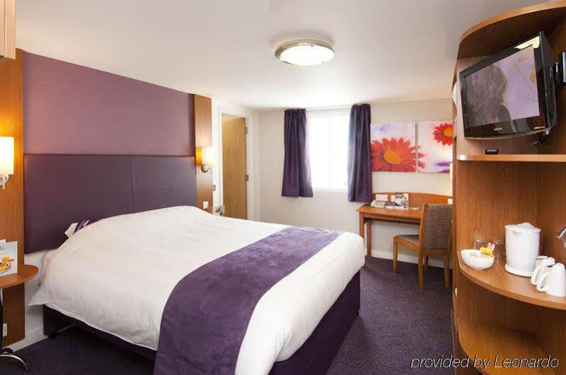 Premier Inn Sheffield/Barnsley Eksteriør bilde